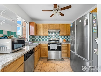 14509 Andrews Dr, Denver, CO 80239 - photo 4