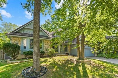 7819 Oakview Ln, Shawnee, KS 66216 - photo 2