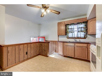 2004 Elgin St, Wilmington, DE 19808 - photo 3