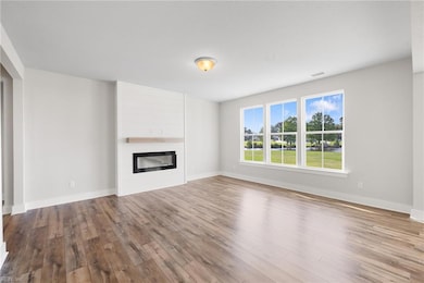 Photos form previous build. Some options shown not included