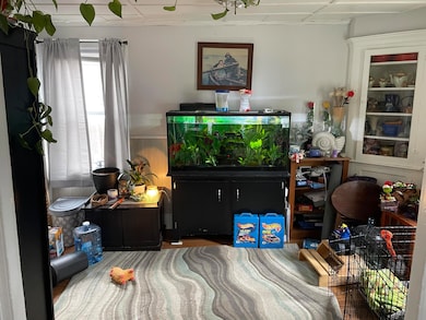 LIvingRoom2 4 UNIT