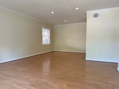 Living Room/Dining Area