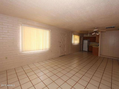 023-414598 Living Area-Eating Area