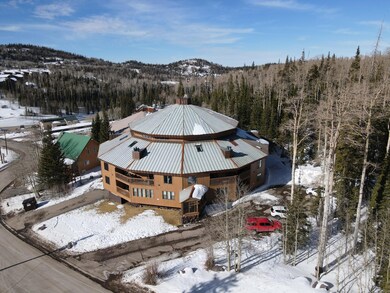 117 E Steam Engine unit 11b, Brian Head, UT 84719 - photo 3