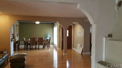 Entry door, dinning area
