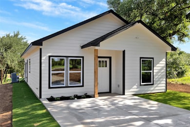 815 SW 28th St, Mineral Wells, TX 76067 - photo 5