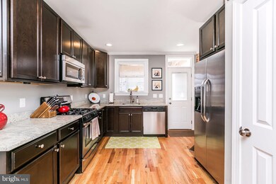 219 S Robinson St, Baltimore, MD 21224 - photo 7