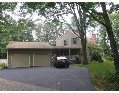 136 E Charlton Rd, Spencer, MA 01562 - photo 3