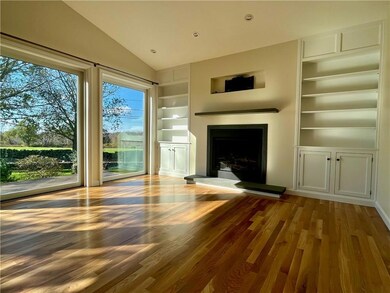 516 3rd Beach Rd, Middletown, RI 02842 - photo 7