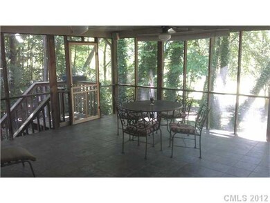 Porch - Screened