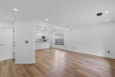 6265 Gemstone Ct, Atlanta, GA 30349 - photo 4