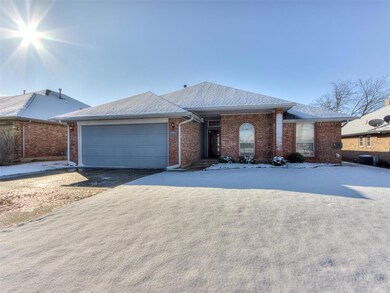 2216 NE 4th St, Moore, OK 73160 - photo 2