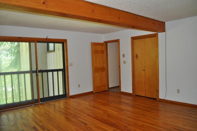 109 Chipmunk Ln, Milford, PA 18337 - photo 7