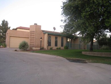 FRONT VIEW FROM MIDDLE OF CULDESAC