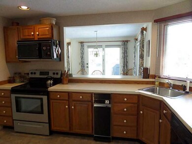 48 Brewster Circle Moose Pond unit 48, Bridgton, ME 04009 - photo 7