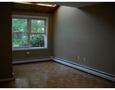 9 Goldenrod Ct unit 9, South Grafton, MA 01560 - photo 2
