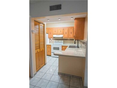 4490 W 19th Ct unit 416, Hialeah, FL 33012 - photo 4