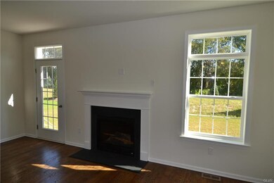 2195 Huntington Ln unit 40, Easton, PA 18040 - photo 5