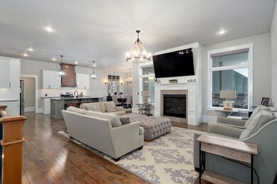 1381 Kempton Ct, Nixa, MO 65714 - photo 2