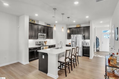 10 Leander Dr, Greer, SC 29651 - photo 3