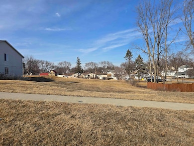 306 W Plum St, West Union, IA 52175 - photo 2