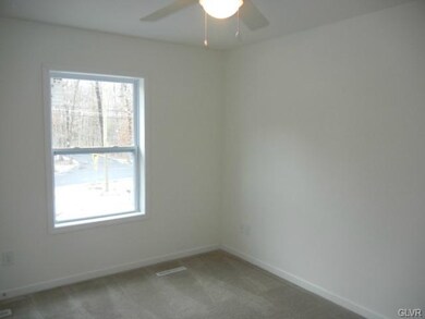 1032 Smith Gap Rd, Bath, PA 18014 - photo 7