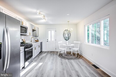 6218 Catalpha Rd, Baltimore, MD 21214 - photo 7