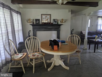 167 Crestwood Dr, Mount Wolf, PA 17347 - photo 2