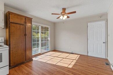 401 Mimosa St, Oxford, NC 27565 - photo 4