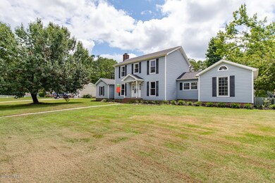 106 Creighton Dr, Jacksonville, NC 28546 - photo 2