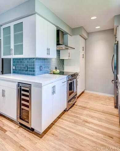 Wine Cooler and plenty of storage 
