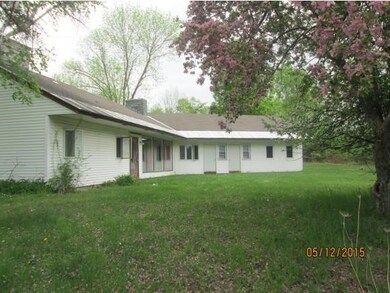 488 College Rd, North Bennington, VT 05257 - photo 3