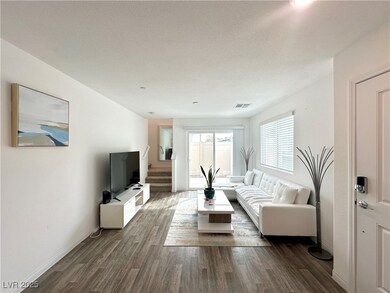 12150 Midnight Pine Rd unit 4, Las Vegas, NV 89183 - photo 5