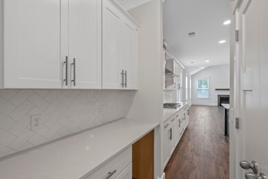 BUTLERS PANTRY