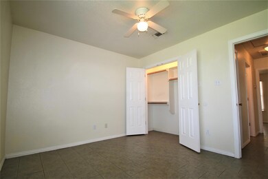 417 N Blue Jay Ct unit 419, Weatherford, TX 76088 - photo 7