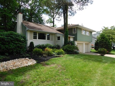 109 Hedgerow Dr, Cherry Hill, NJ 08002 - photo 2