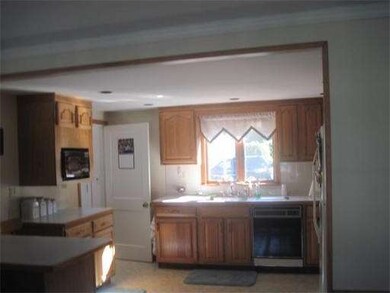 12 Hatherly Rd, Waltham, MA 02452 - photo 2