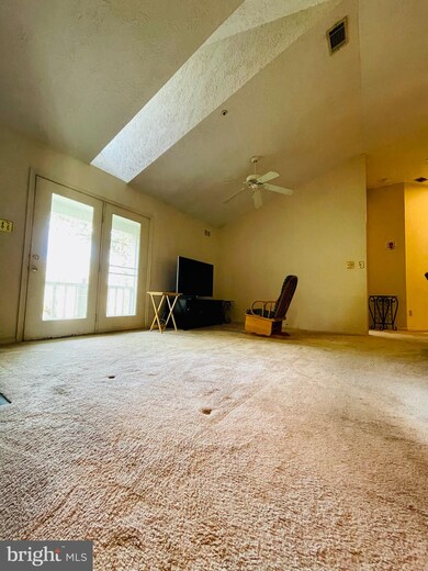 12209 Eagles Nest Ct unit K, Germantown, MD 20874 - photo 3