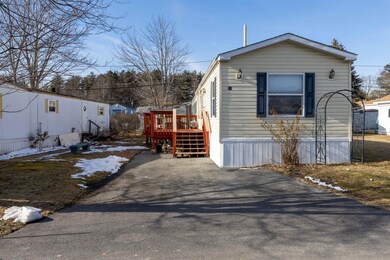 11 Hunter Blvd, Londonderry, NH 03053 - photo 3