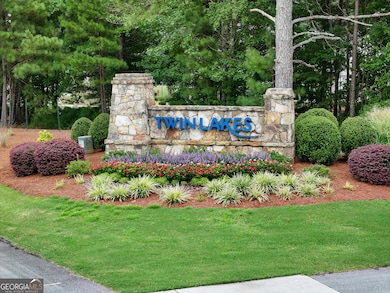 504 Michigan Cir, Hoschton, GA 30548 - photo 4