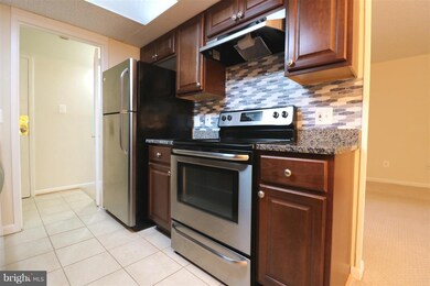 11654 Stoneview Square unit 11C, Reston, VA 20191 - photo 4