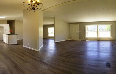 7761 Colonial Way, Central Point, OR 97502 - photo 6