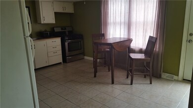 83 Ashburne St, Pawtucket, RI 02861 - photo 6