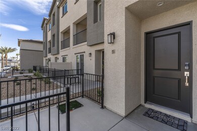 2820 Montage Sun Rd unit 5, Las Vegas, NV 89183 - photo 3