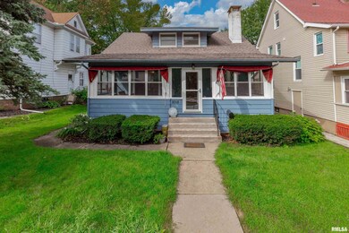 2018 Tremont Ave, Davenport, IA 52803 - photo 2