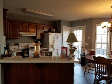 304 Wall St, Shelbyville, TN 37160 - photo 5