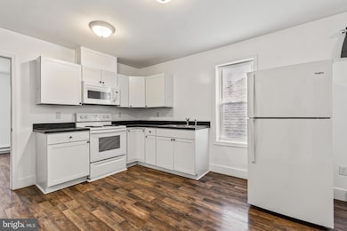 207 N Mulberry St, Hagerstown, MD 21740 - photo 6