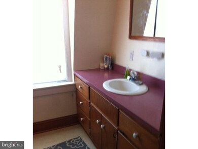 2816 Moyers Ln, Reading, PA 19605 - photo 4