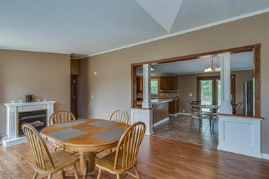 8193 E Chicago Rd, New Carlisle, IN 46552 - photo 5