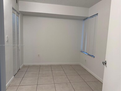 Verabella Falls unit D408, Miami, FL 33193 - photo 4